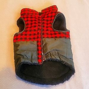 Dog fleece lined jacket. Size Medium black and red check.